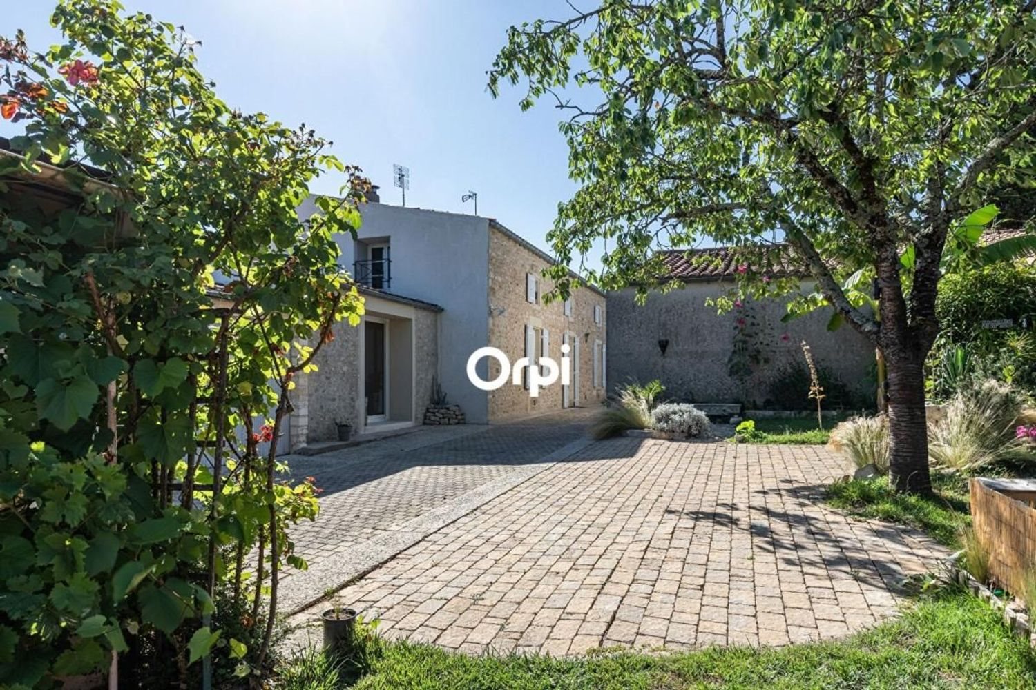 Maison à vendre, 104m², Saint-Just-Luzac