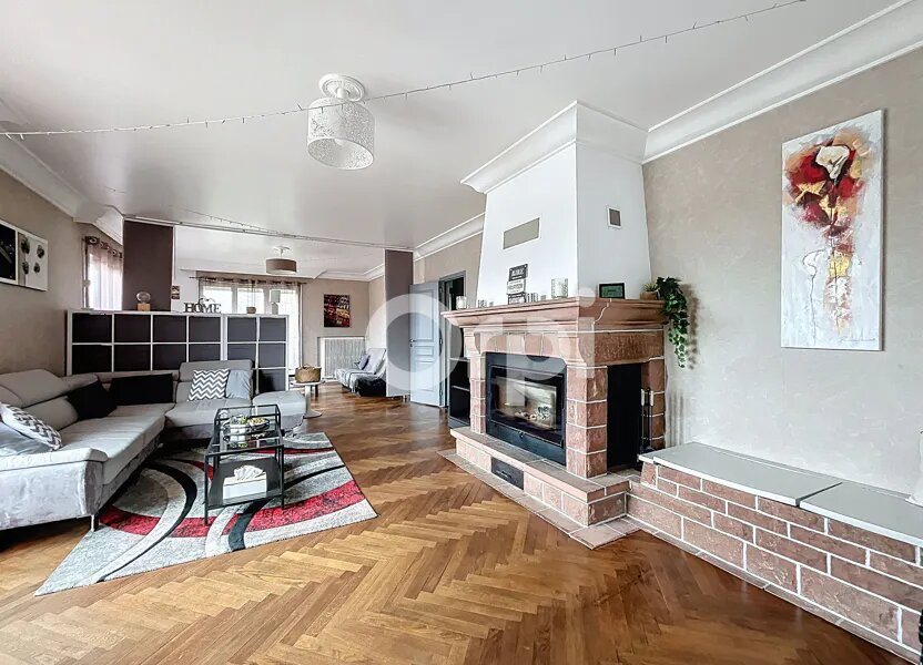 Maison à vendre, 148m², Ussac