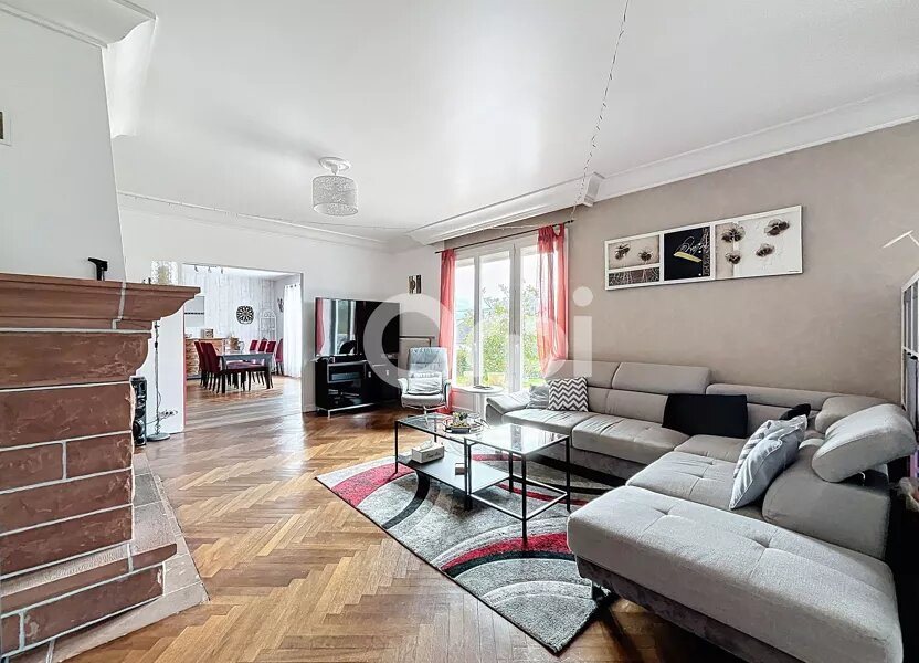 Maison à vendre, 148m², Ussac
