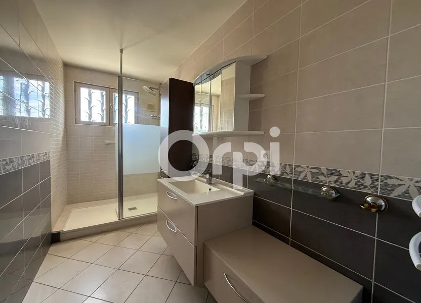 Maison à louer, 126m², Savignac-les-Églises