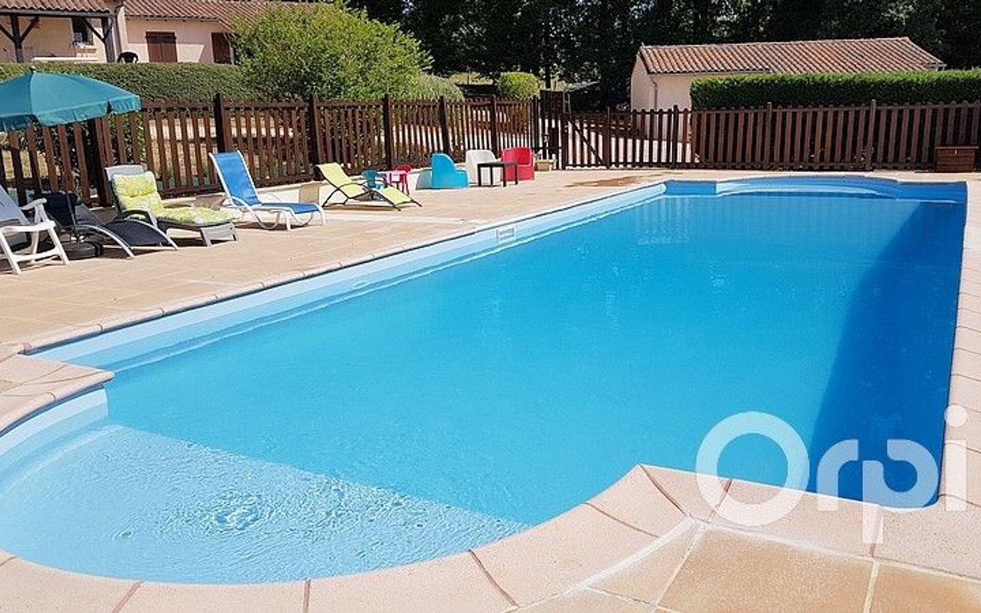 Maison à vendre, 135m², Savignac-les-Eglises