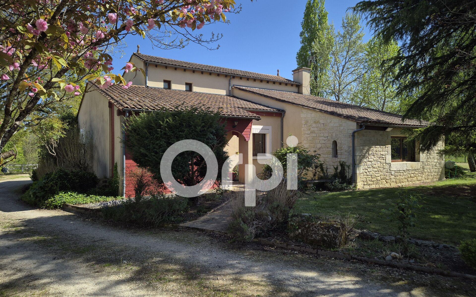Maison à vendre, 231m², Trélissac