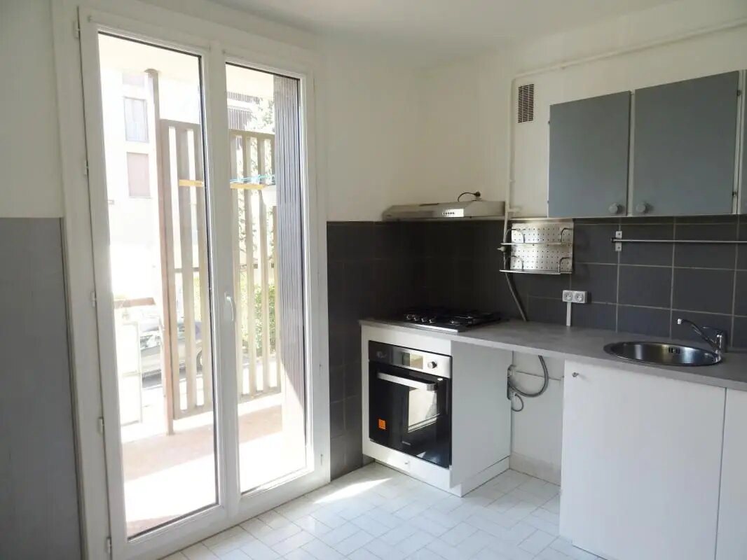 Appartement à louer, 78m², Aubagne