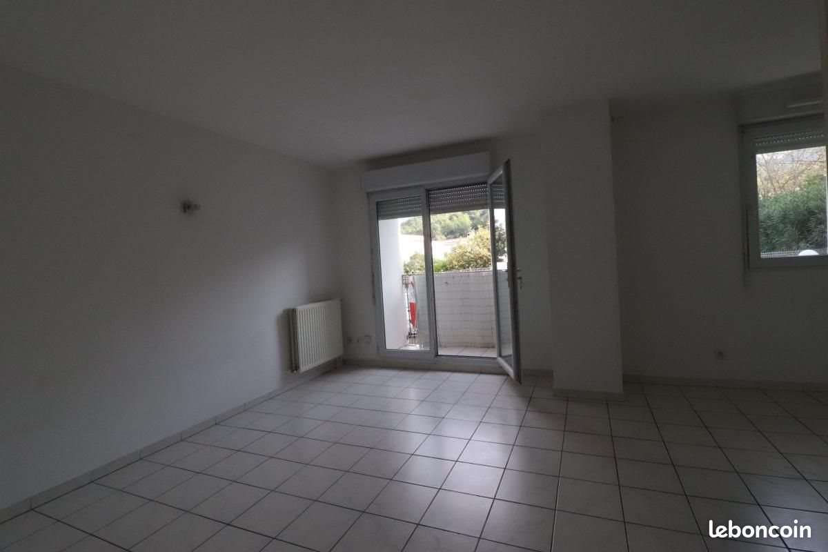 Appartement à louer, 24m², Roquevaire