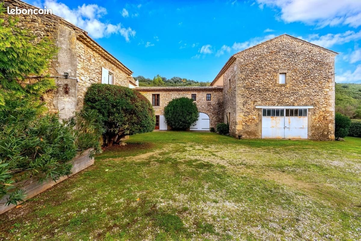Maison à vendre, 698m², Sainte-Anastasie