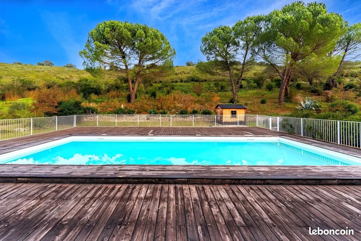 Maison à vendre, 698m², Sainte-Anastasie