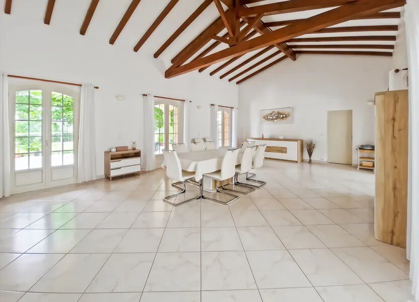 Maison à vendre, 330m², Saint-Pierre-de-Lages