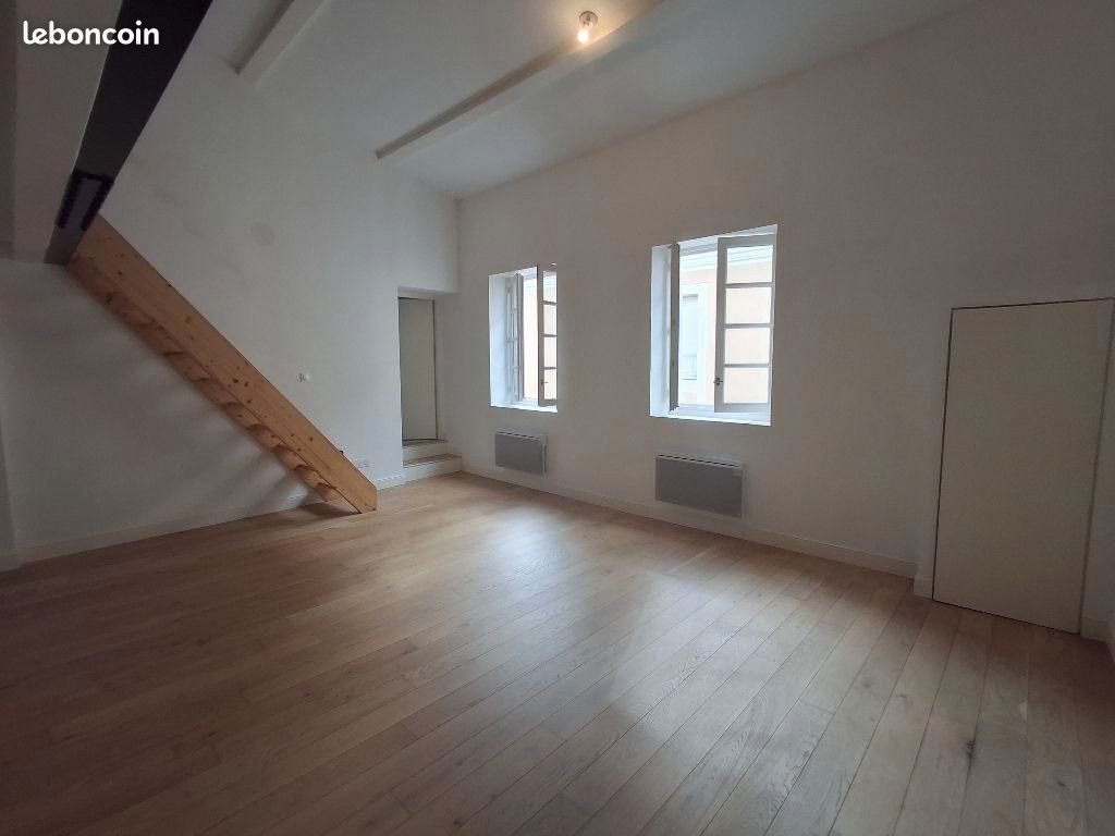 Appartement à louer, 48m², Nîmes