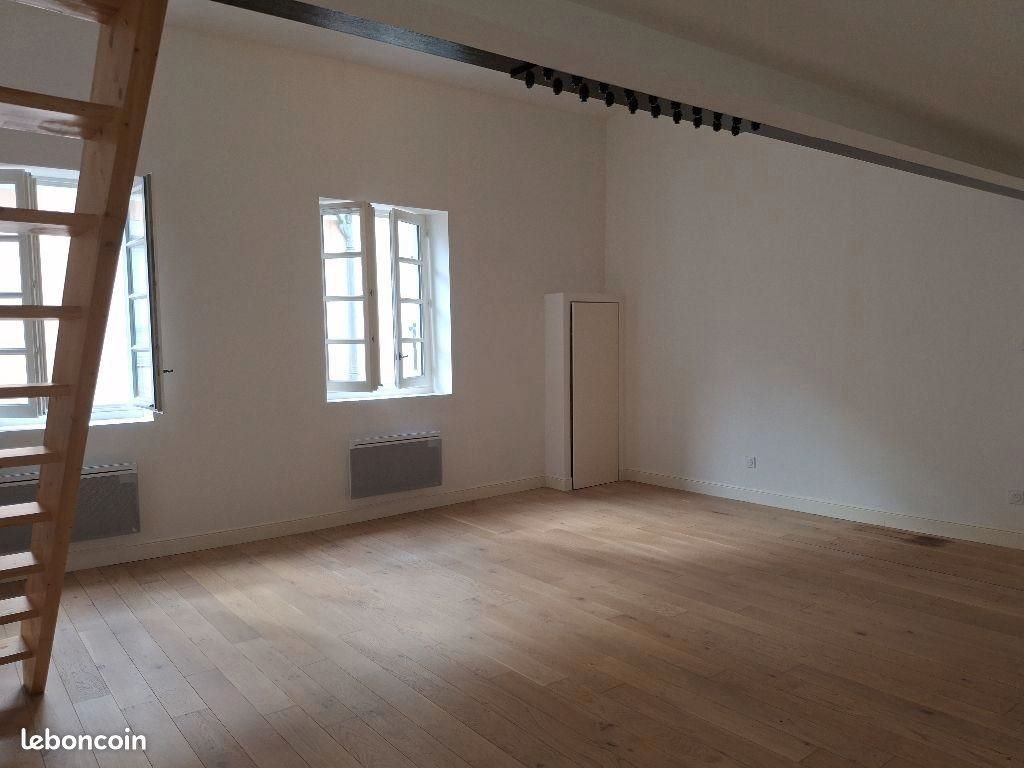 Appartement à louer, 48m², Nîmes