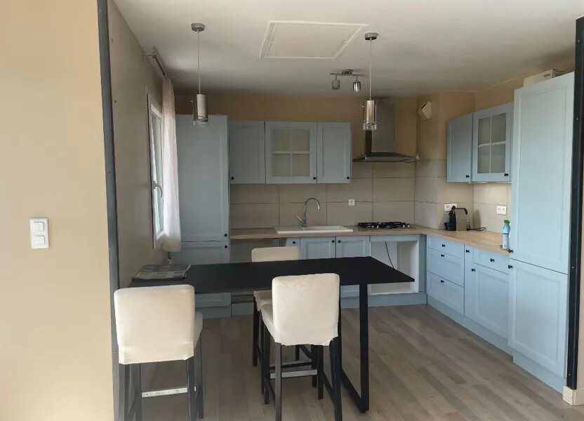 Appartement à louer, 77m², Nîmes