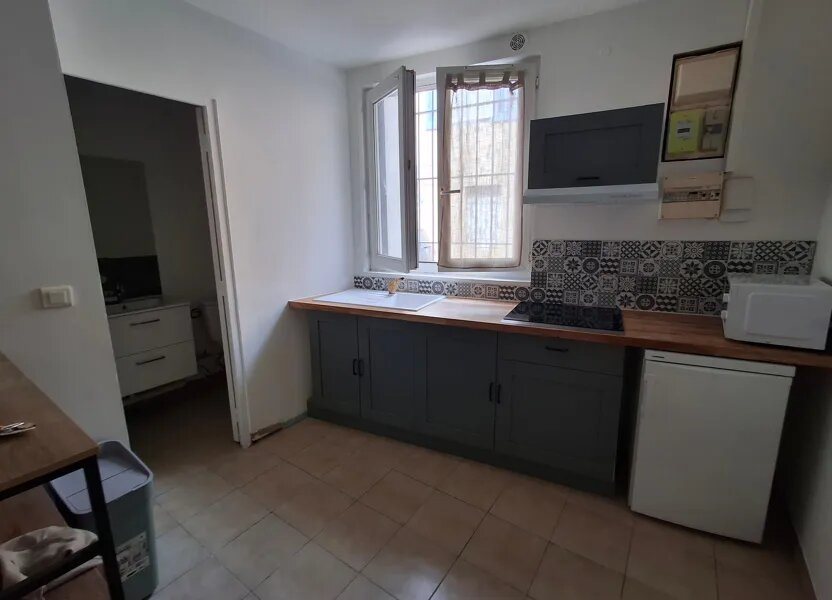 Appartement à louer, 23m², Nîmes