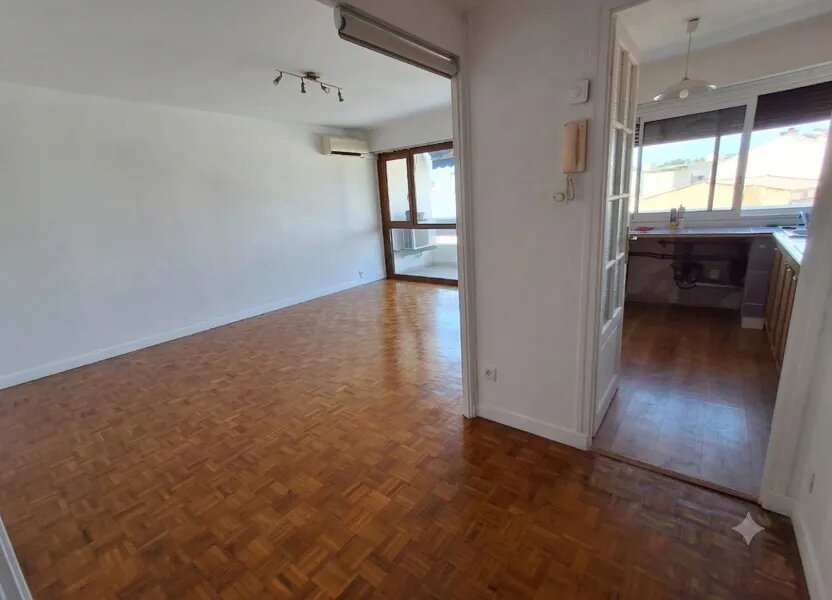 Appartement à louer, 81m², Nîmes