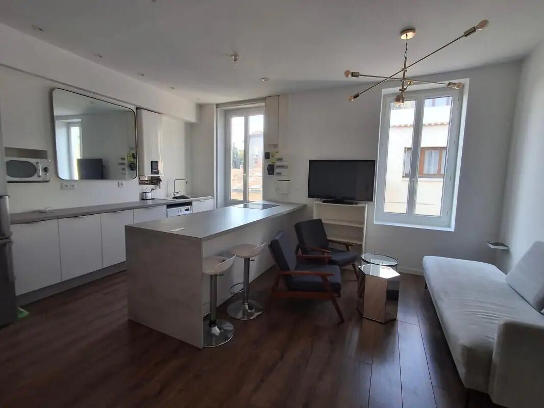 Appartement à louer, 41m², Nîmes