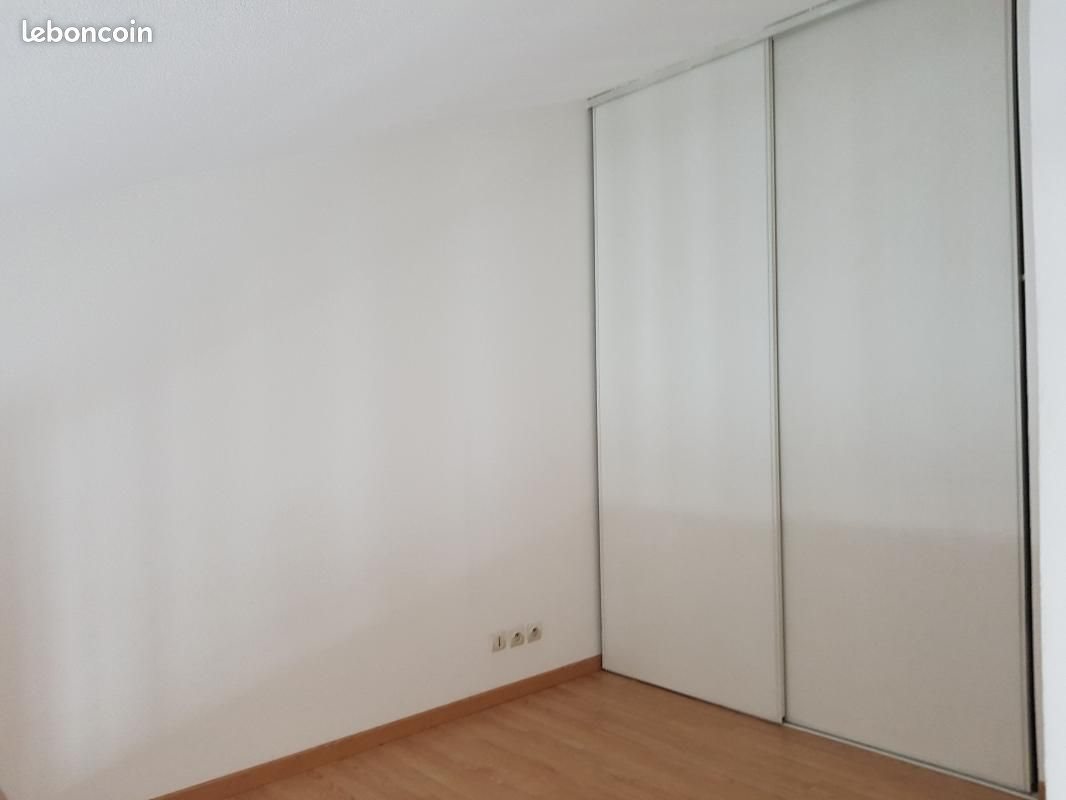 Appartement à louer, 39m², Nîmes