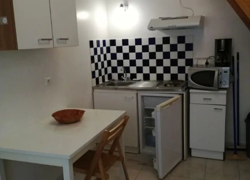 Appartement à louer, 27m², Nîmes