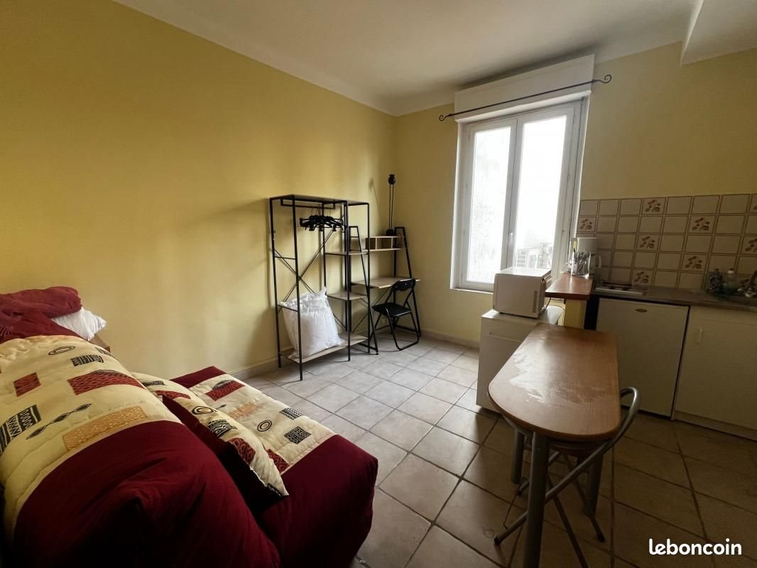 Appartement à louer, 17m², Nîmes