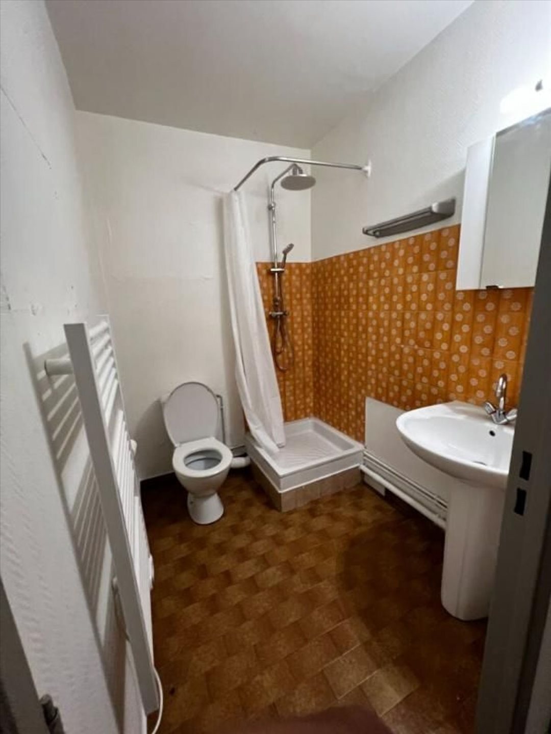 Appartement à louer, 25m², Nîmes
