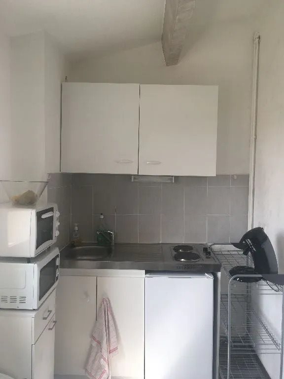 Appartement à louer, 16m², Nîmes