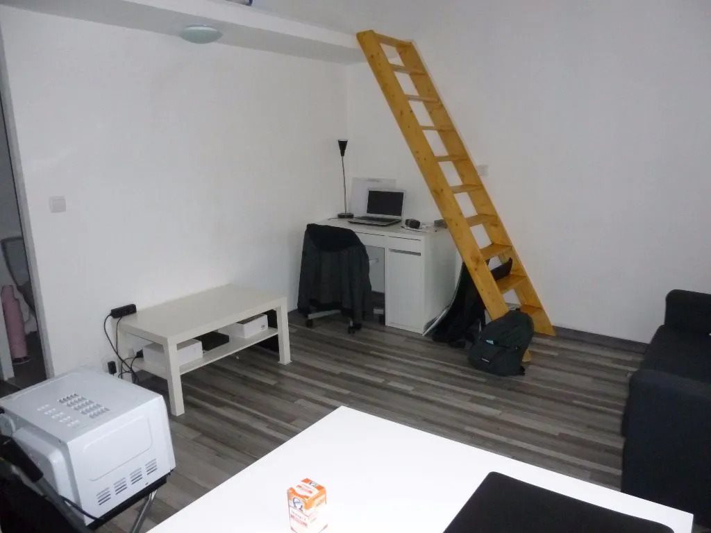 Appartement à louer, 16m², Nîmes