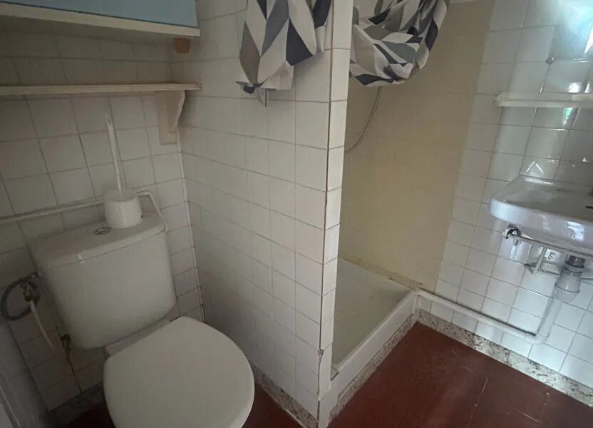 Appartement à louer, 25m², Nîmes