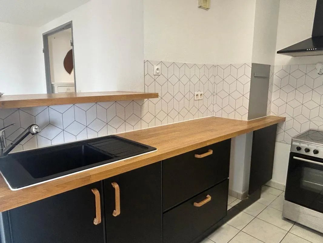 Appartement à louer, 53m², Nîmes