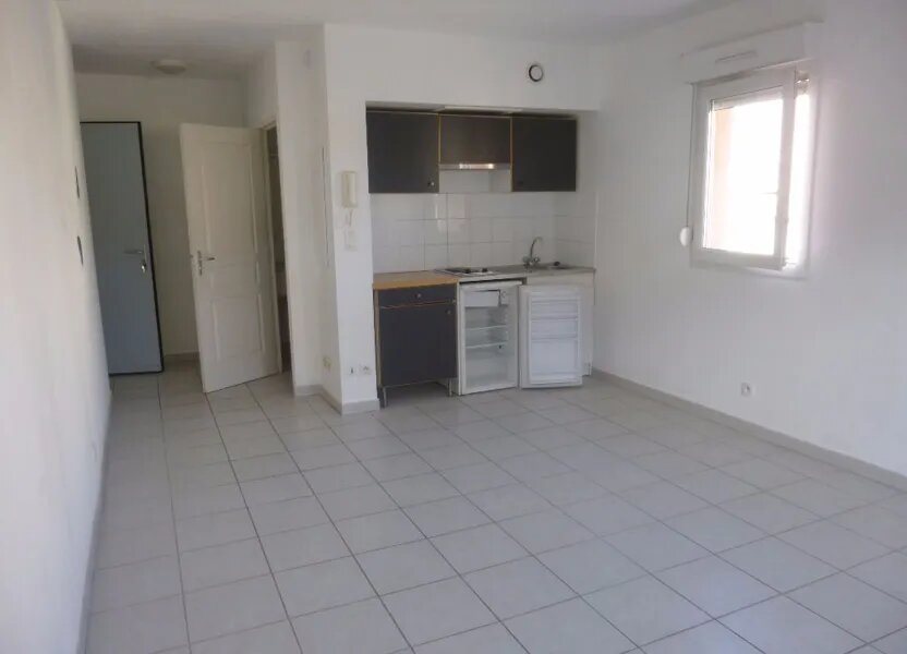 Appartement à louer, 26m², Nîmes