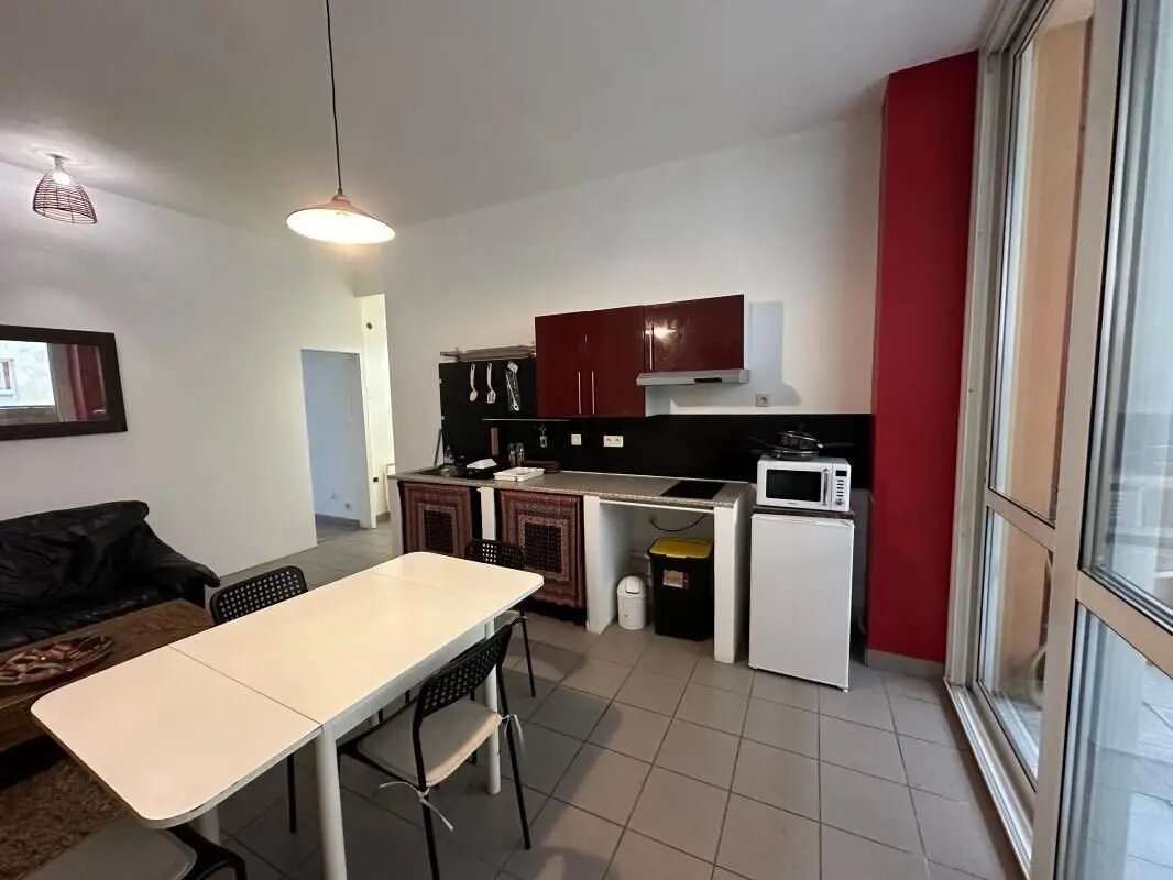 Appartement à louer, 42m², Talence