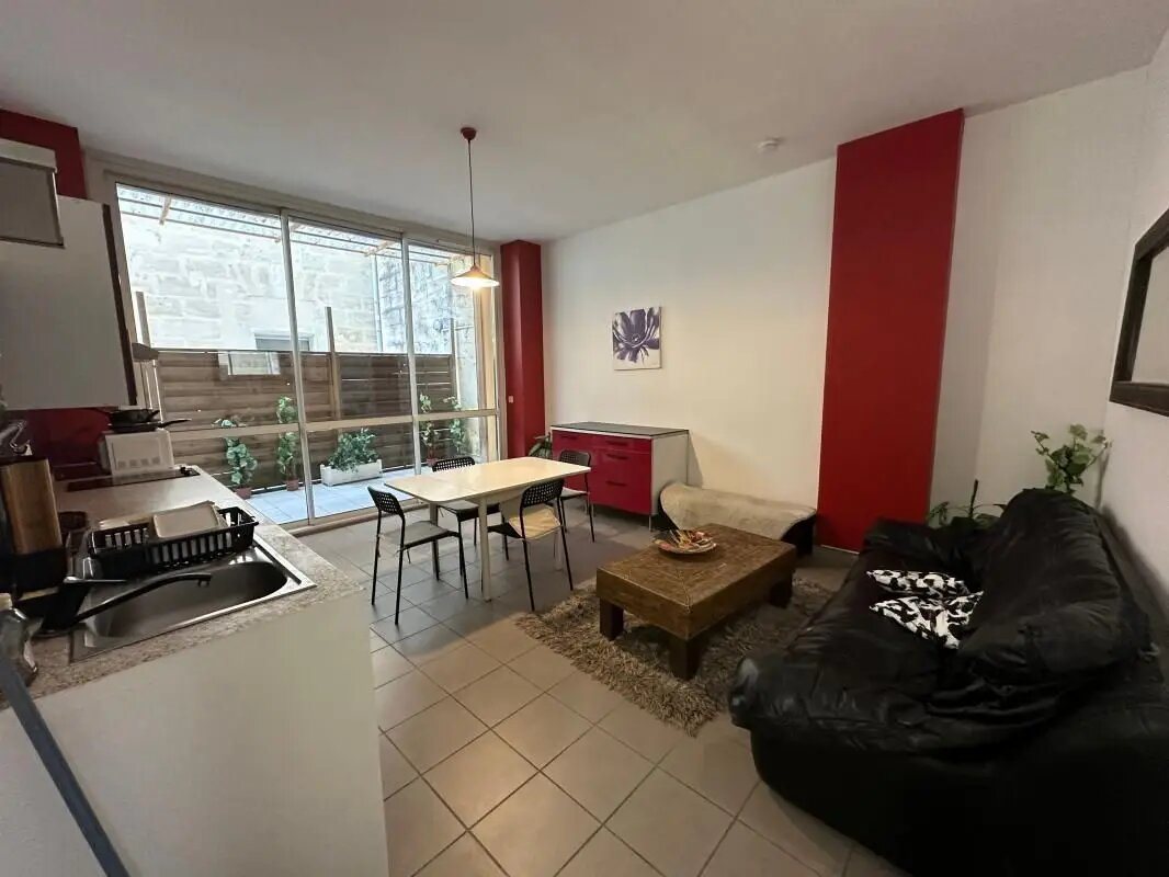Appartement à louer, 42m², Talence