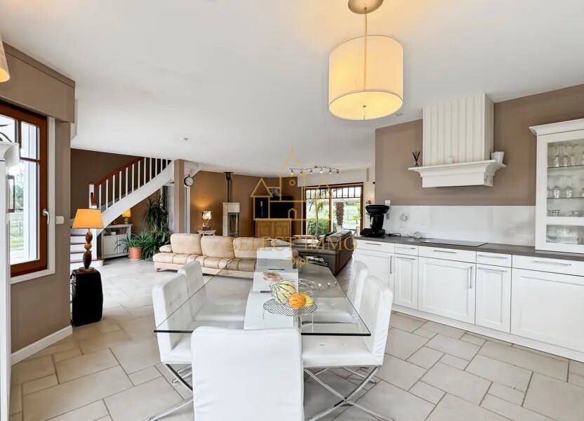 Maison à vendre, 191m², Houlbec-Cocherel