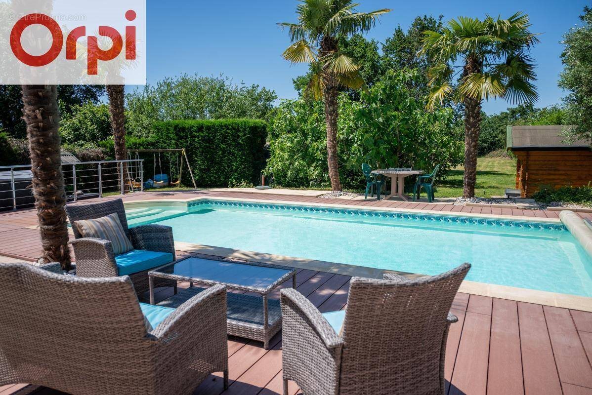 Maison à vendre, 158m², Vergeroux