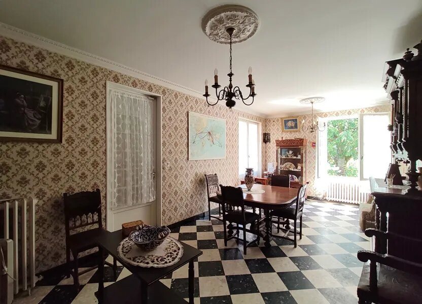 Maison à vendre, 207m², Lussant