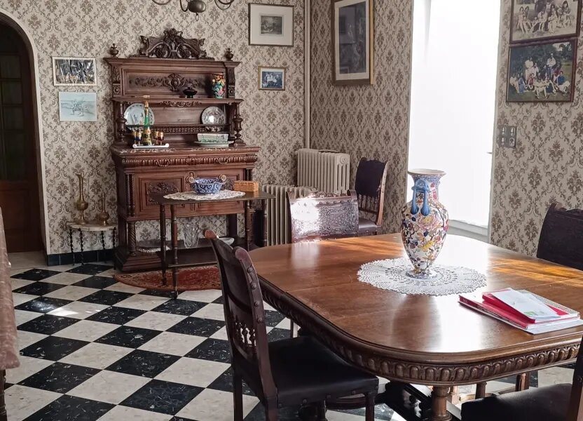 Maison à vendre, 207m², Lussant