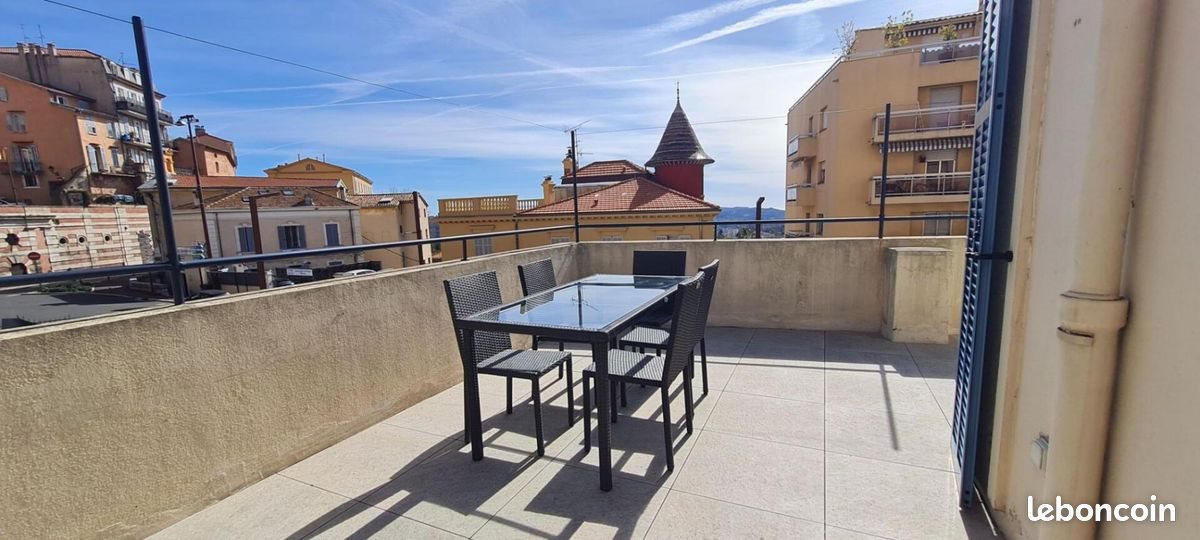Appartement à louer, 37m², Grasse