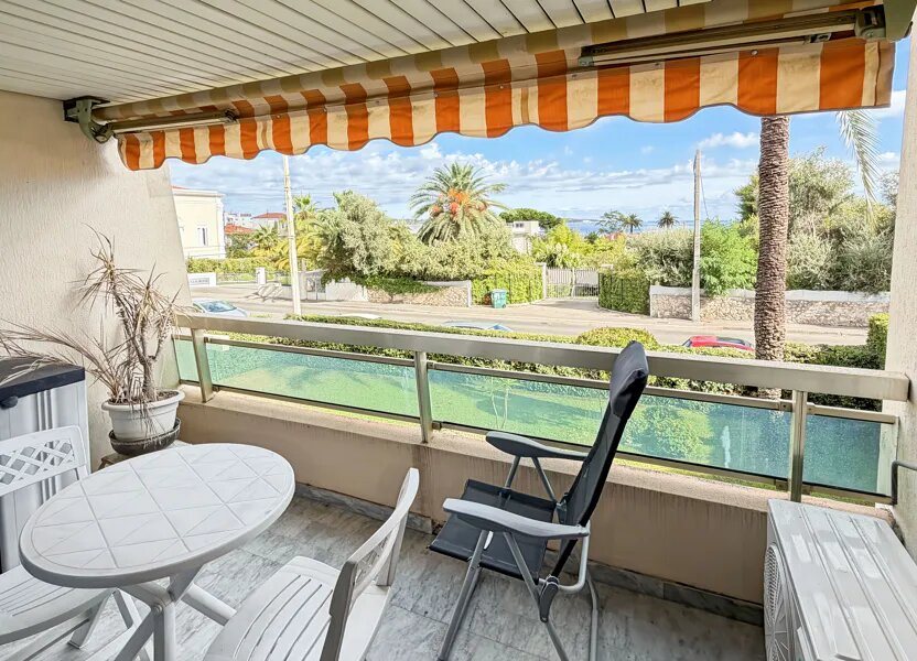 Appartement à louer, 28m², Vallauris