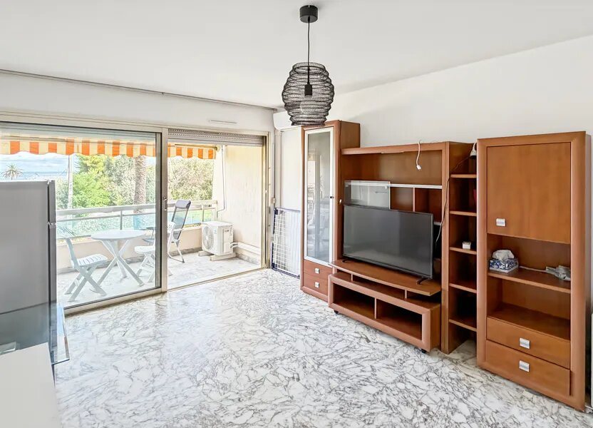 Appartement à louer, 28m², Vallauris