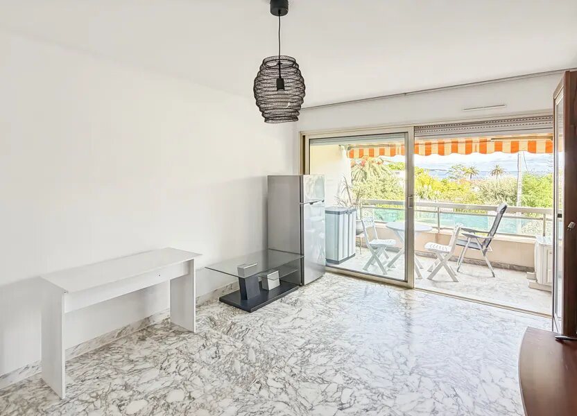 Appartement à louer, 28m², Vallauris