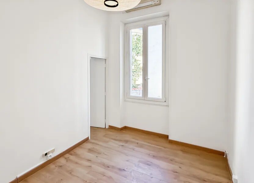 Appartement à louer, 58m², Antibes