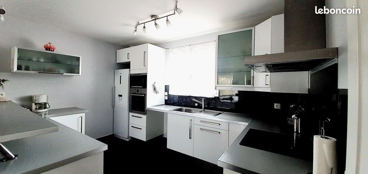 Maison à louer, 107m², Grenade