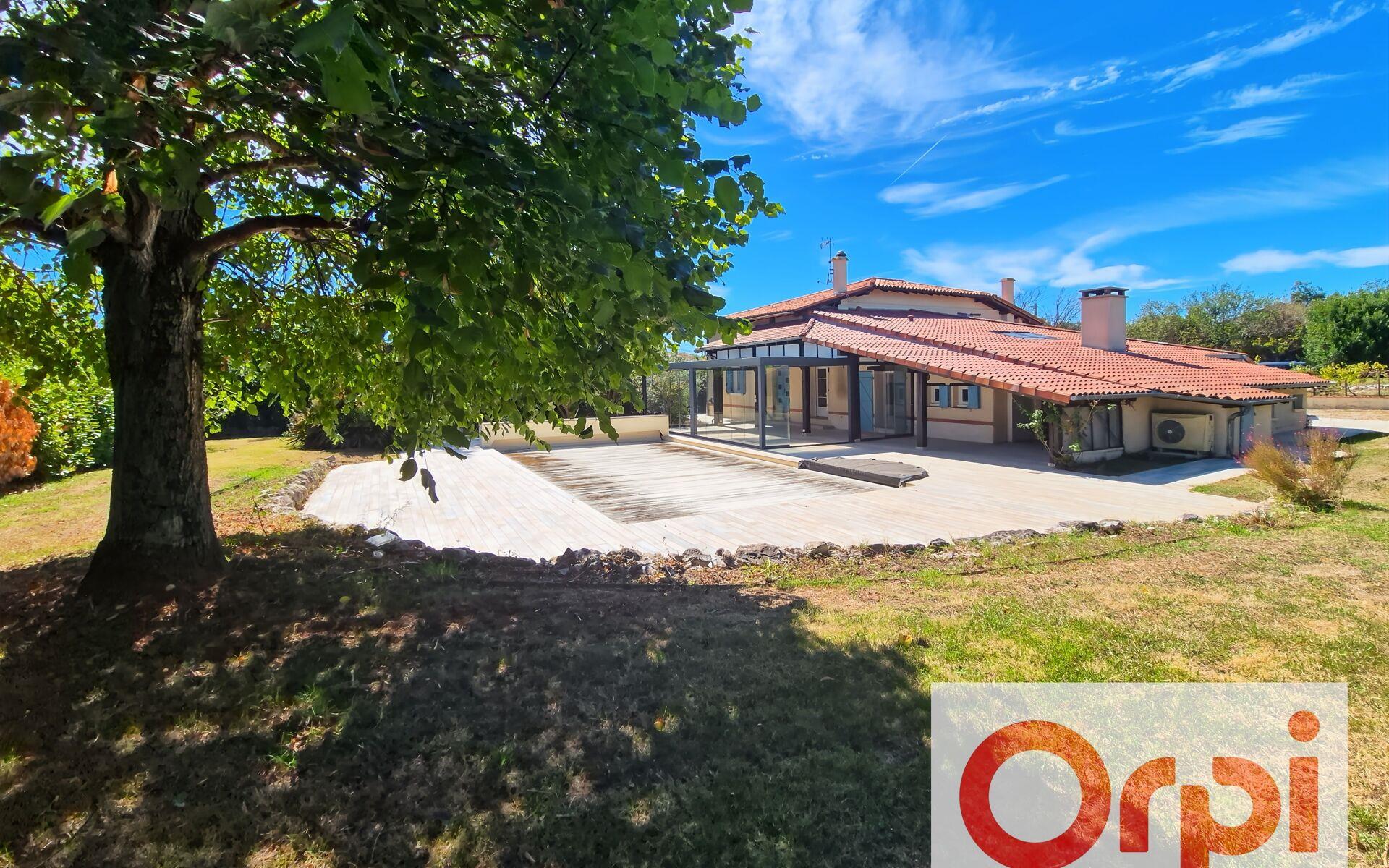 Maison à vendre, 288m², Le Burgaud