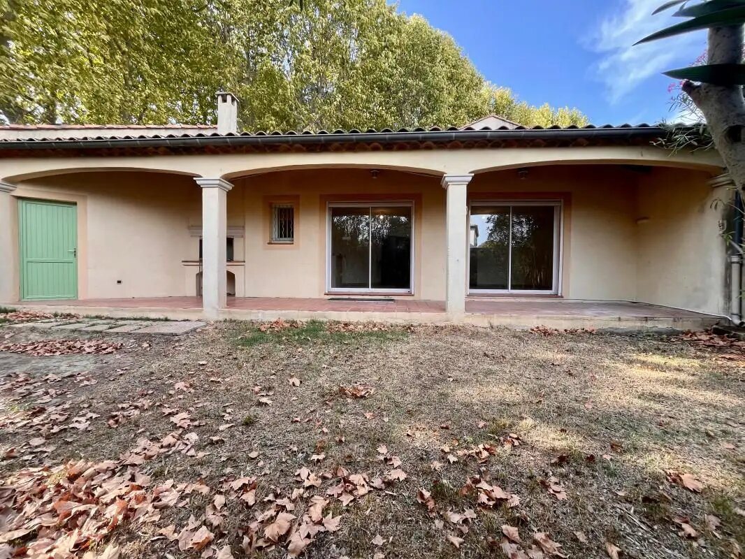 Maison à louer, 108m², Grans