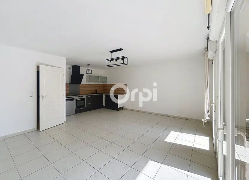 Appartement à louer, 66m², La Fare-les-Oliviers