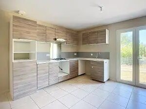 Maison à louer, 103m², Pélissanne