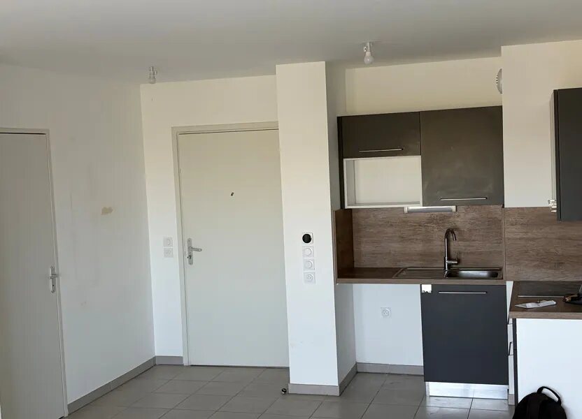 Appartement à louer, 40m², Arles