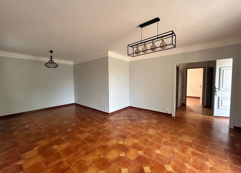 Maison à louer, 99m², Rognonas