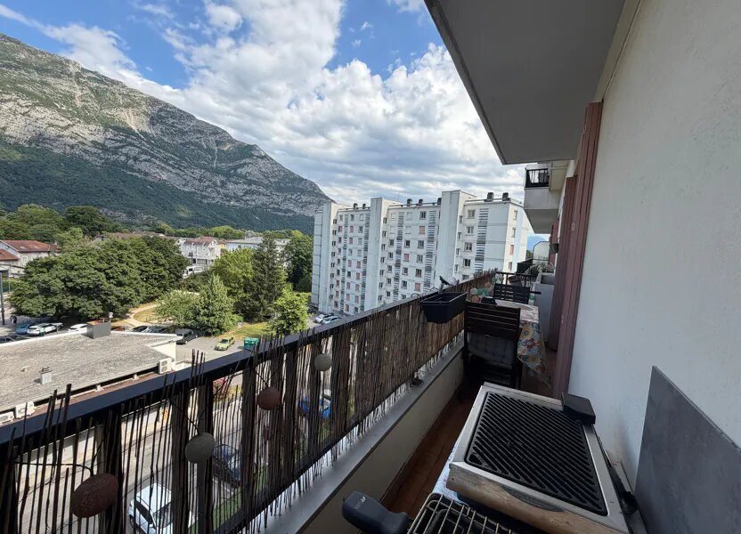 Appartement à vendre, 65m², Saint-Egrève