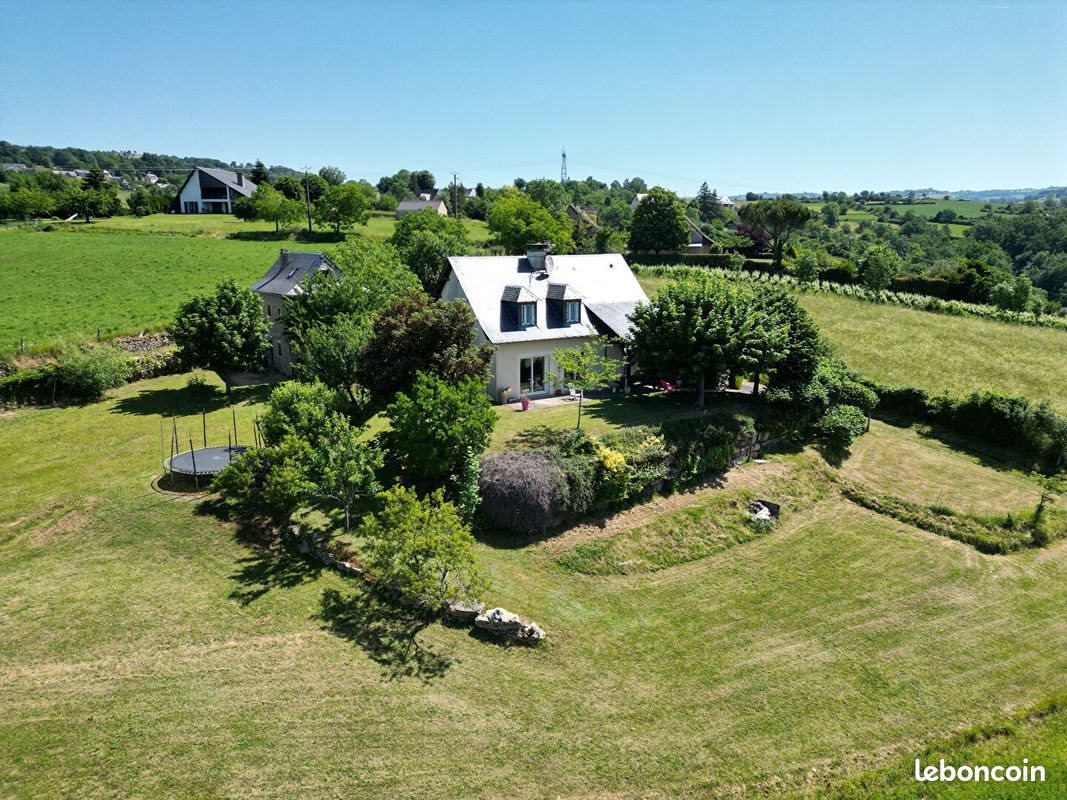 Maison à vendre, 134m², Castelnau-de-Mandailles