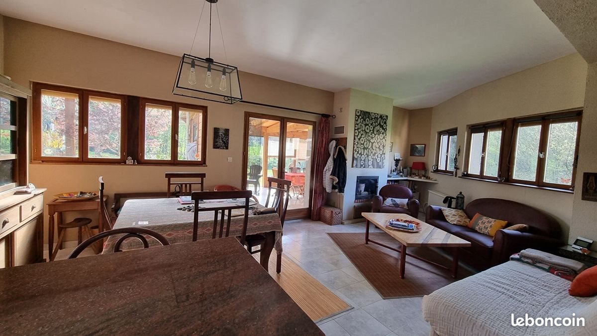 Maison à vendre, 279m², Saint-Geniez-d'Olt