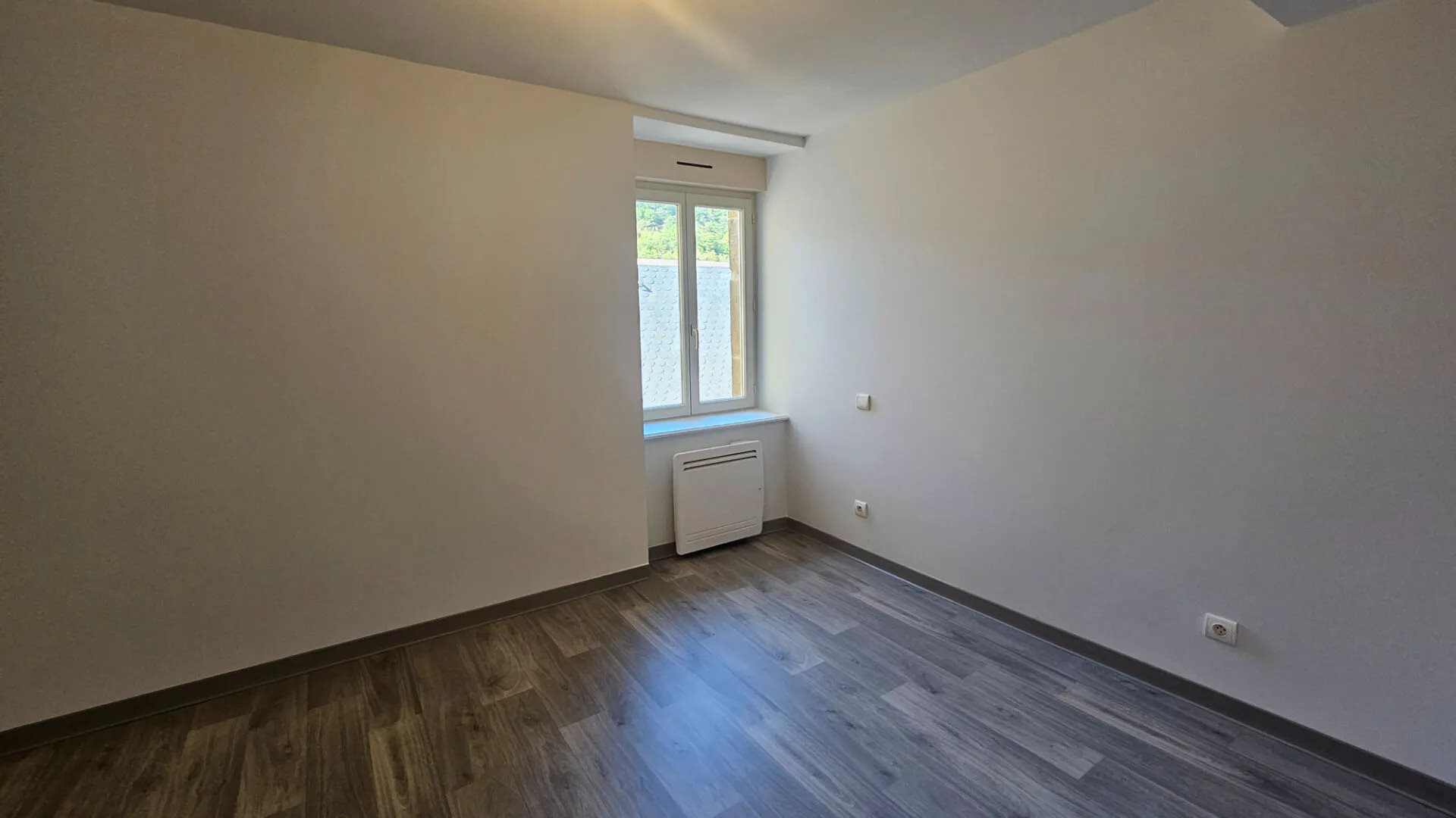 Appartement à louer, 48m², Saint-Geniez-d'Olt