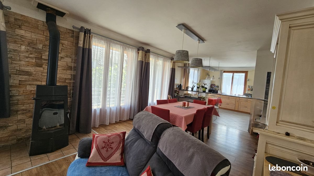 Maison à vendre, 190m², Saint-Geniez-d'Olt