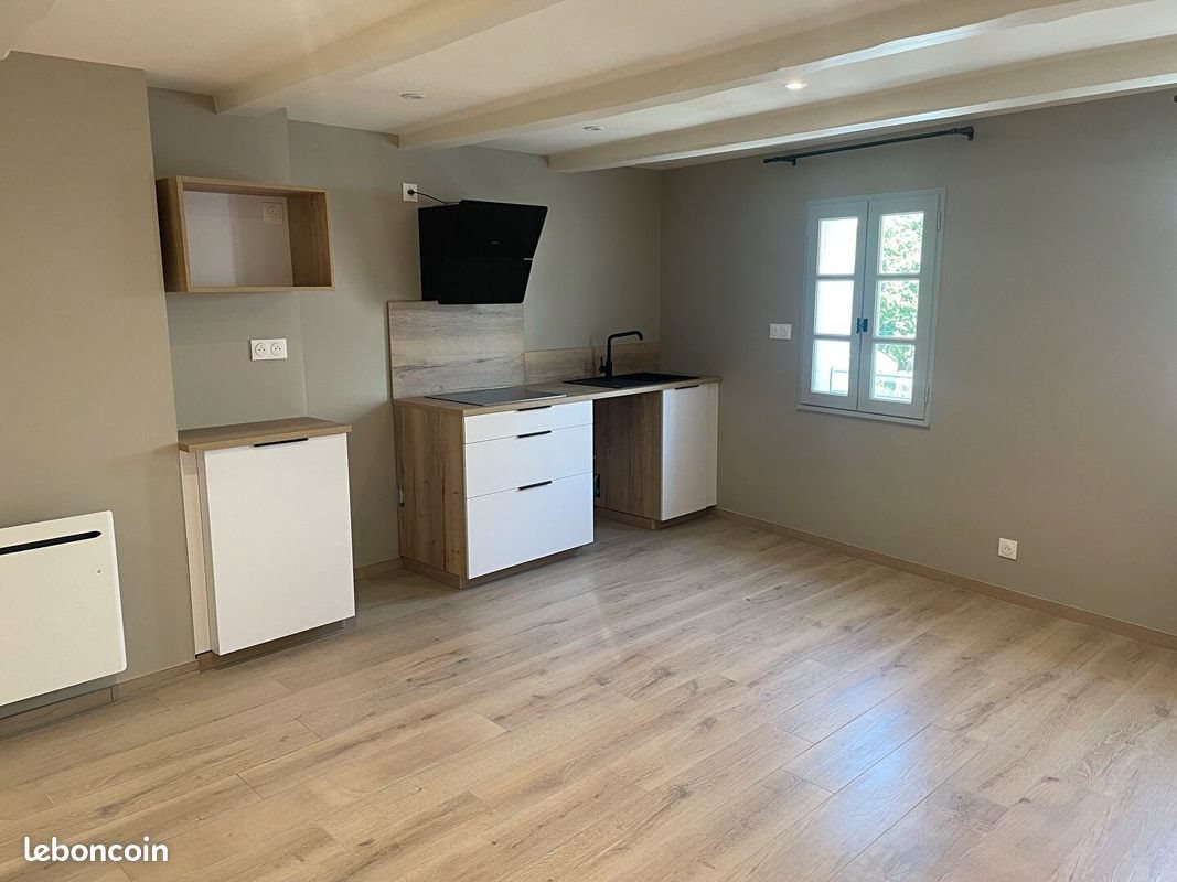 Appartement à louer, 37m², Laguiole